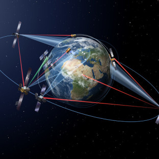 The EDRS system With laser beams between Earth orbiting satellites in near earth orbit and communication satellites in geostationary orbit and radio beams toward the Earth. Credit: ESA/AFG Medialab